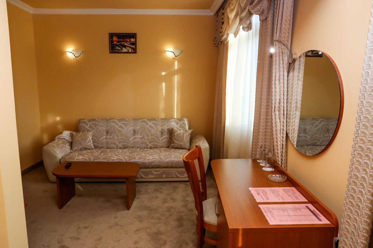Hotel Bulgaria Kurdzhali Exterior photo