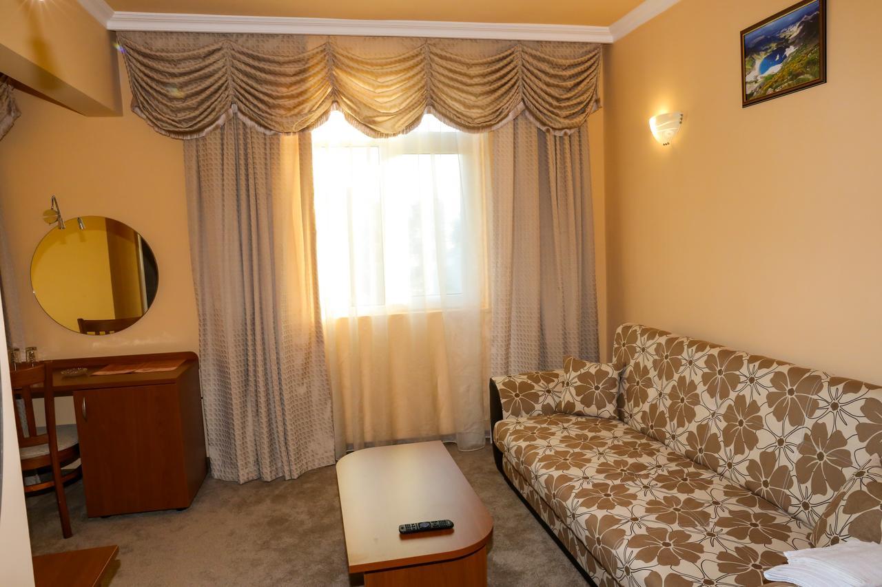 Hotel Bulgaria Kurdzhali Exterior photo